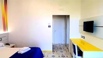 Minibar, caja de seguridad en la habitación, escritorio y wifi gratis