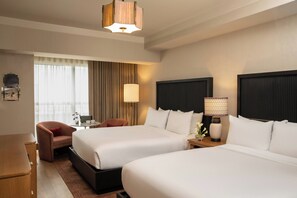 Premium bedding, down comforters, minibar, in-room safe - Hutton Hotel, Nashville, a Tribute Portfolio Hotel (Nashville)