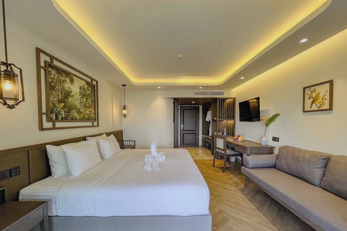 Deluxe Summit Wing Room
