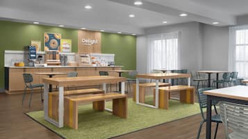 Free daily continental breakfast