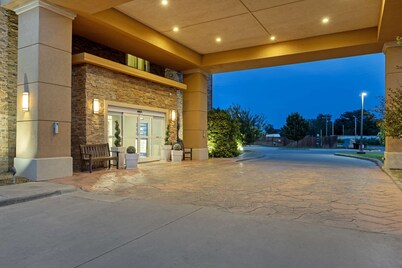 Best Western Plus Guymon Hotel & Suites