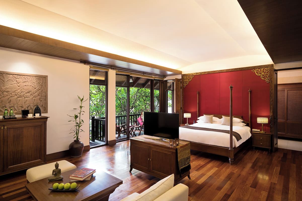 Sothea Suite | 1 bedroom, Egyptian cotton sheets, premium bedding, memory foam beds