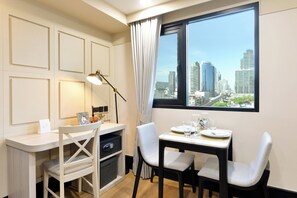 Deluxe Studio | Room amenity - Oakwood Hotel & Residence Bangkok (Bangkok)