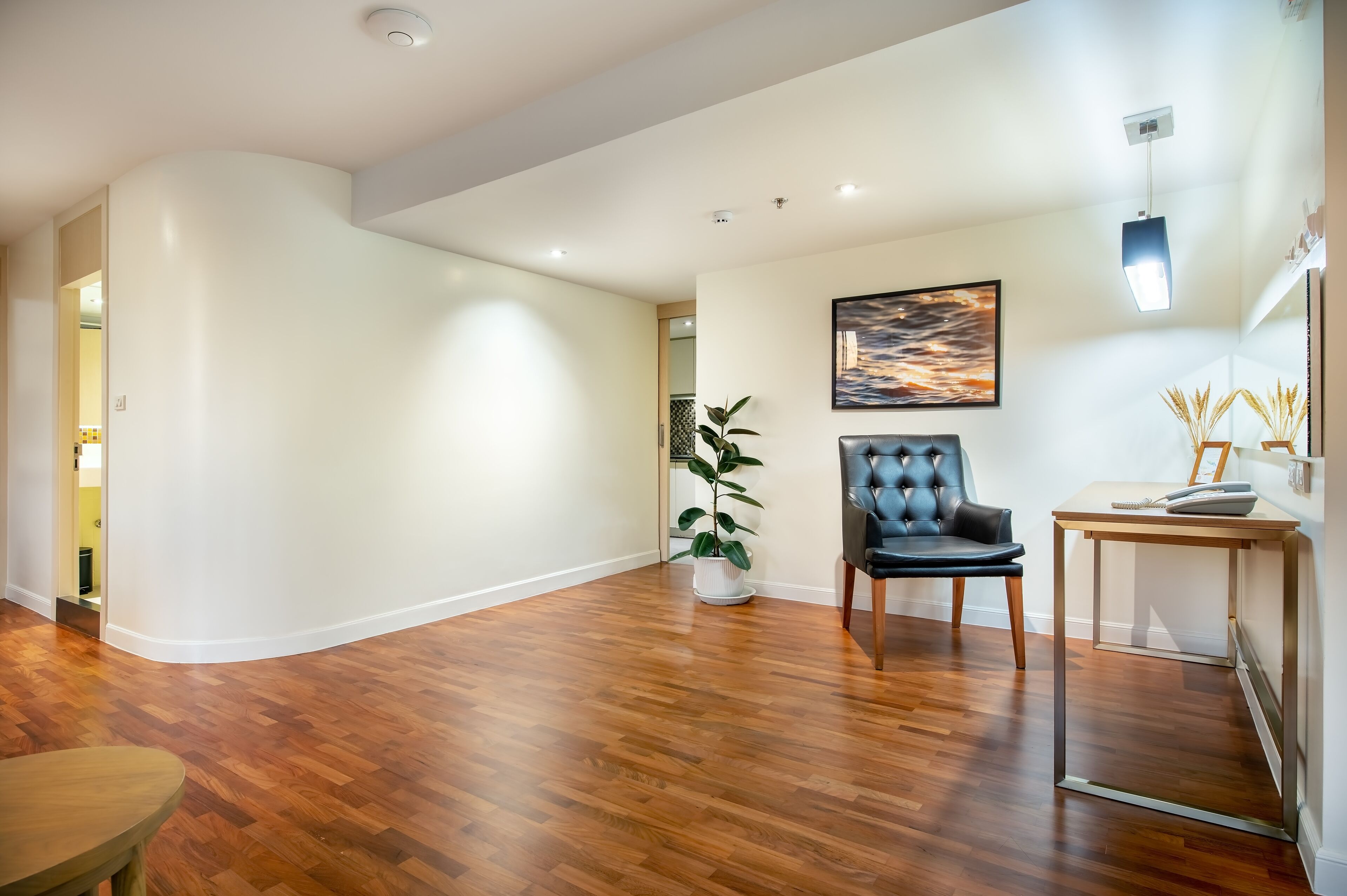 premier 2-bedroom residence | living area | 32-inch smart tv with satellite channels