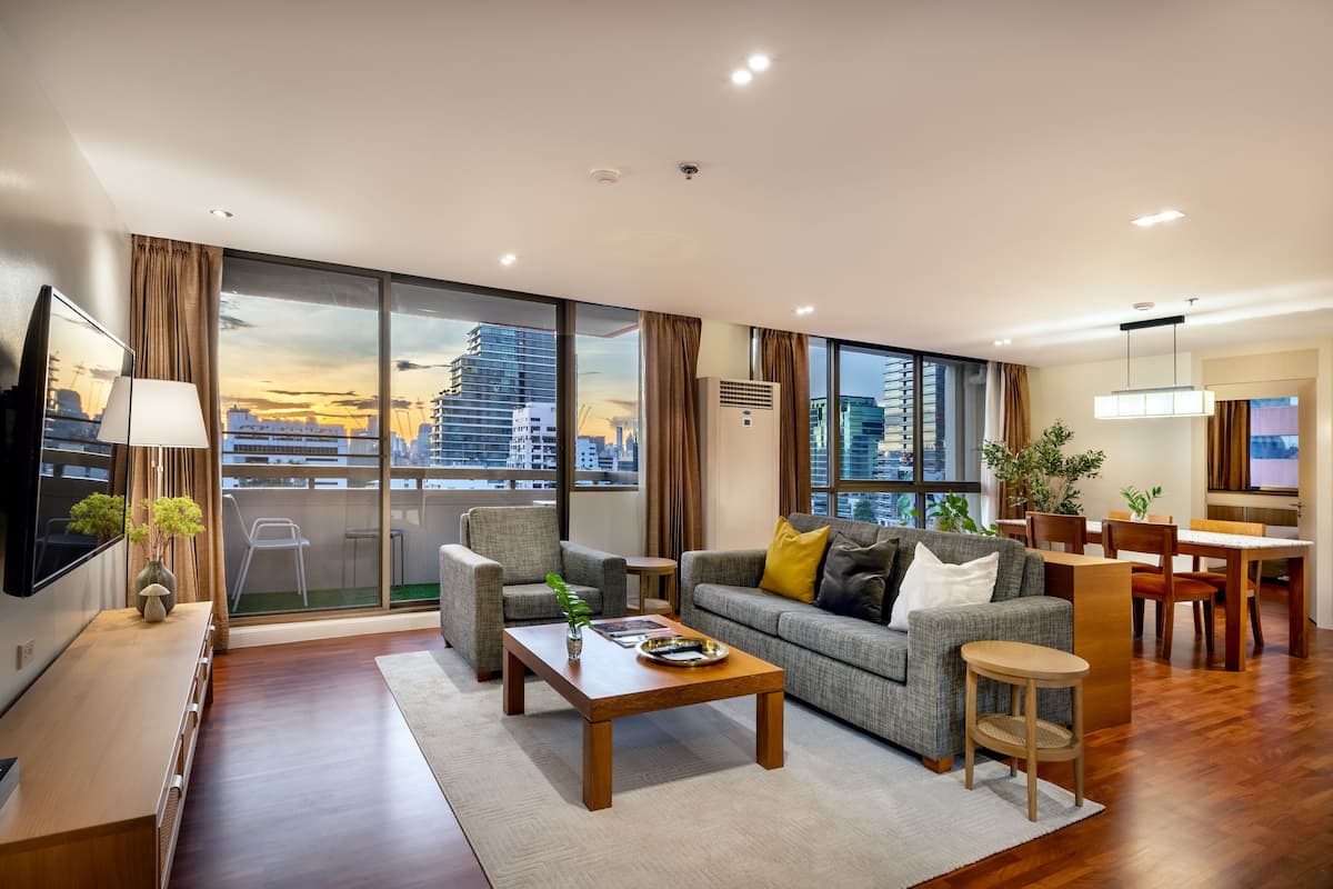 Premier 2-Bedroom Residence | Living area | 32-inch Smart TV with satellite channels