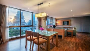 Two Bedroom Residence with Balcony | Udsigt fra værelset