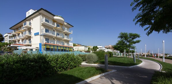 Front of property - Ascot (Riccione)