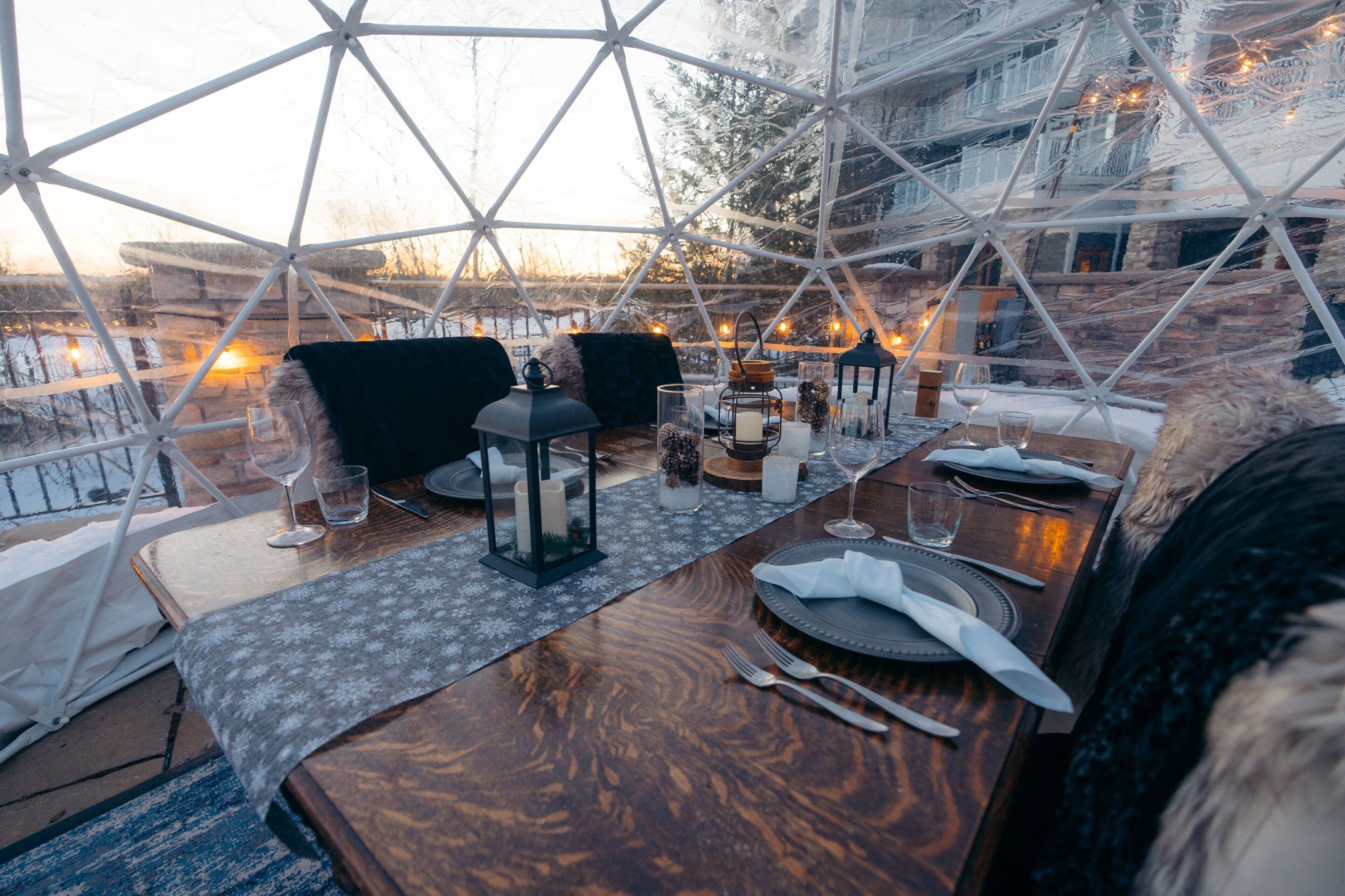 5 restaurants, breakfast, lunch, dinner served; italian cuisine