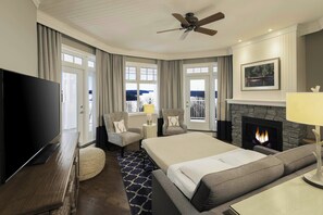 Premium bedding, down comforters, in-room safe, iron/ironing board - JW Marriott The Rosseau Muskoka Resort & Spa (Muskoka Lakes)