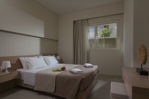 Superior Apartment | Individually decorated, desk, blackout curtains, soundproofing - Ourania Apartments (Hersonissos)