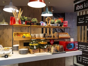 Daily continental breakfast for a fee - ibis Bilbao Centro (Bilbao)