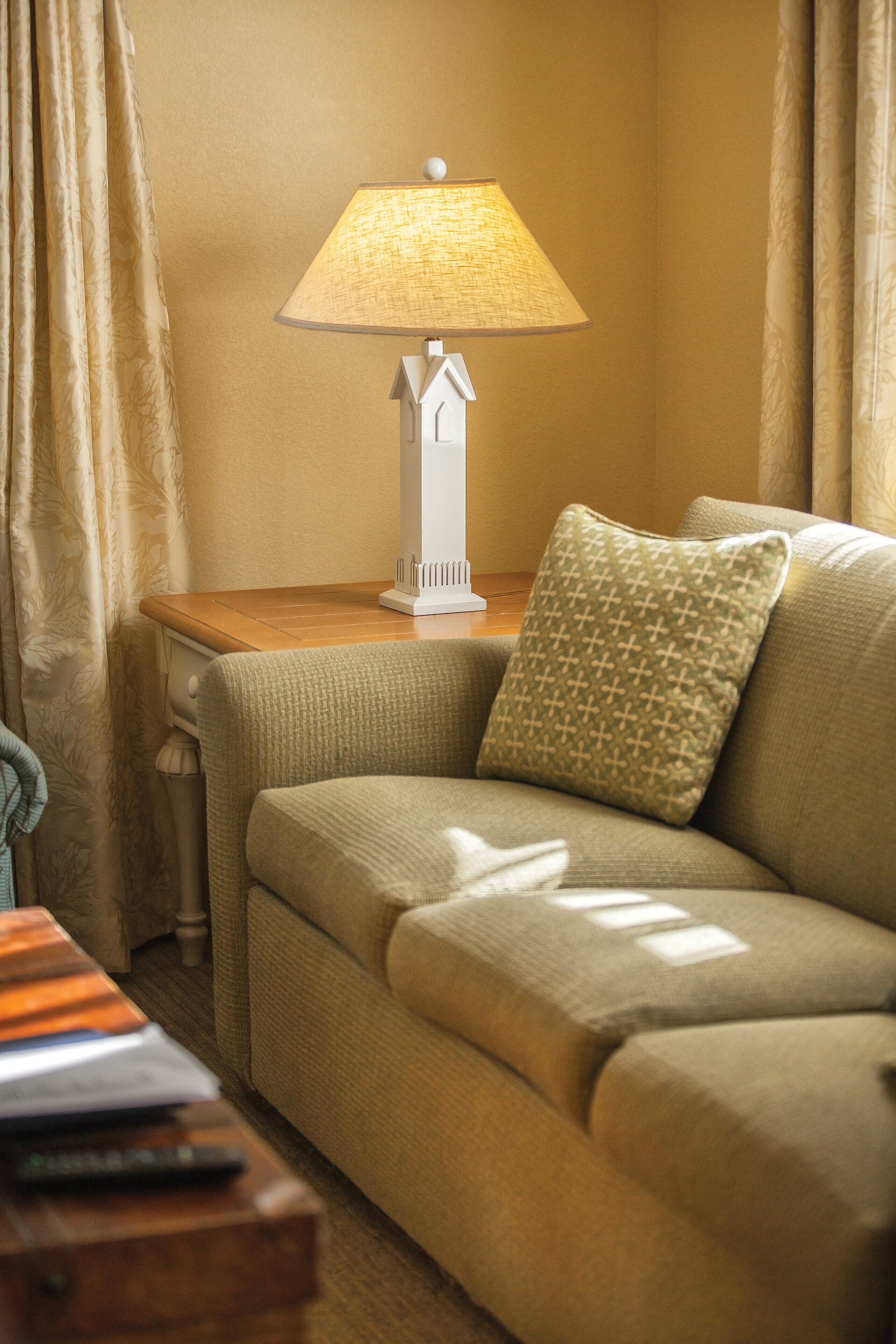 standard condo, 3 bedrooms, non smoking | 3 bedrooms, minibar, iron/ironing board, wifi