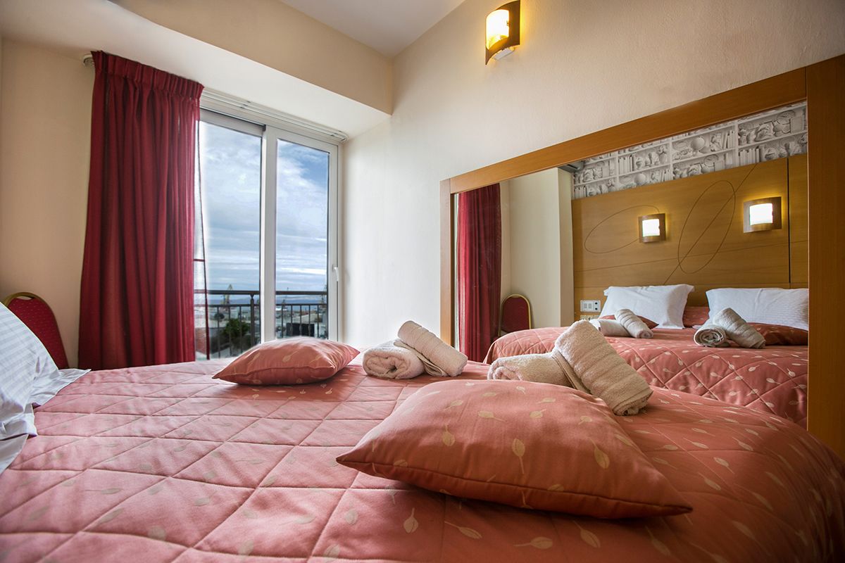 Photo - City Life Port Hotel