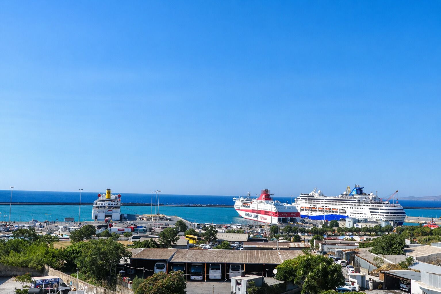 Photo - City Life Port Hotel
