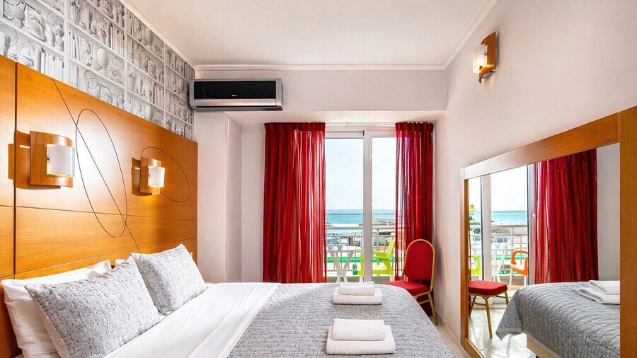 City Life Port Hotel