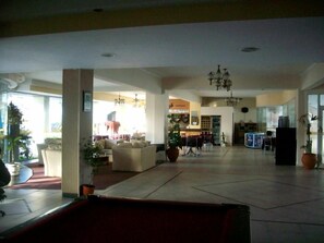 Interior - San Remo Resort Hotel (Santa Teresita)