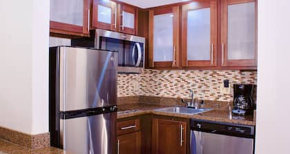 Staybridge Suites Chattanooga at Hamilton Place by IHG