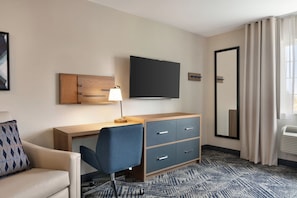 Interior - Candlewood Suites Springfield North by IHG (Springfield)