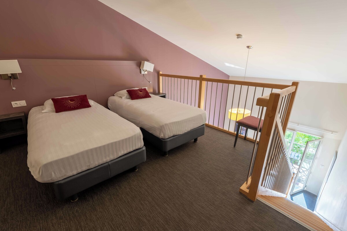 Family Room, Multiple Beds, Mezzanine | In-room safe, desk, soundproofing, rollaway beds (surcharge)