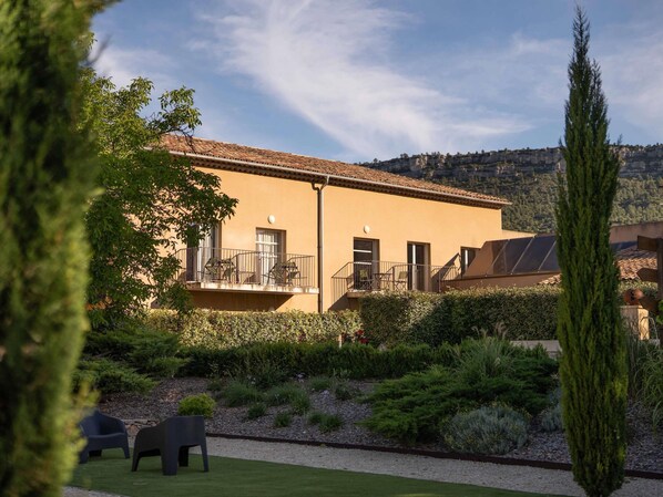 Exterior - Hotel Mercure Aix en Provence Sainte Victoire (Chateauneuf-le-Rouge)