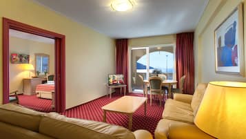 Executive-Zimmer | Wohnbereich | 32-Zoll-LED-Fernseher mit Digitalempfang, Fernseher