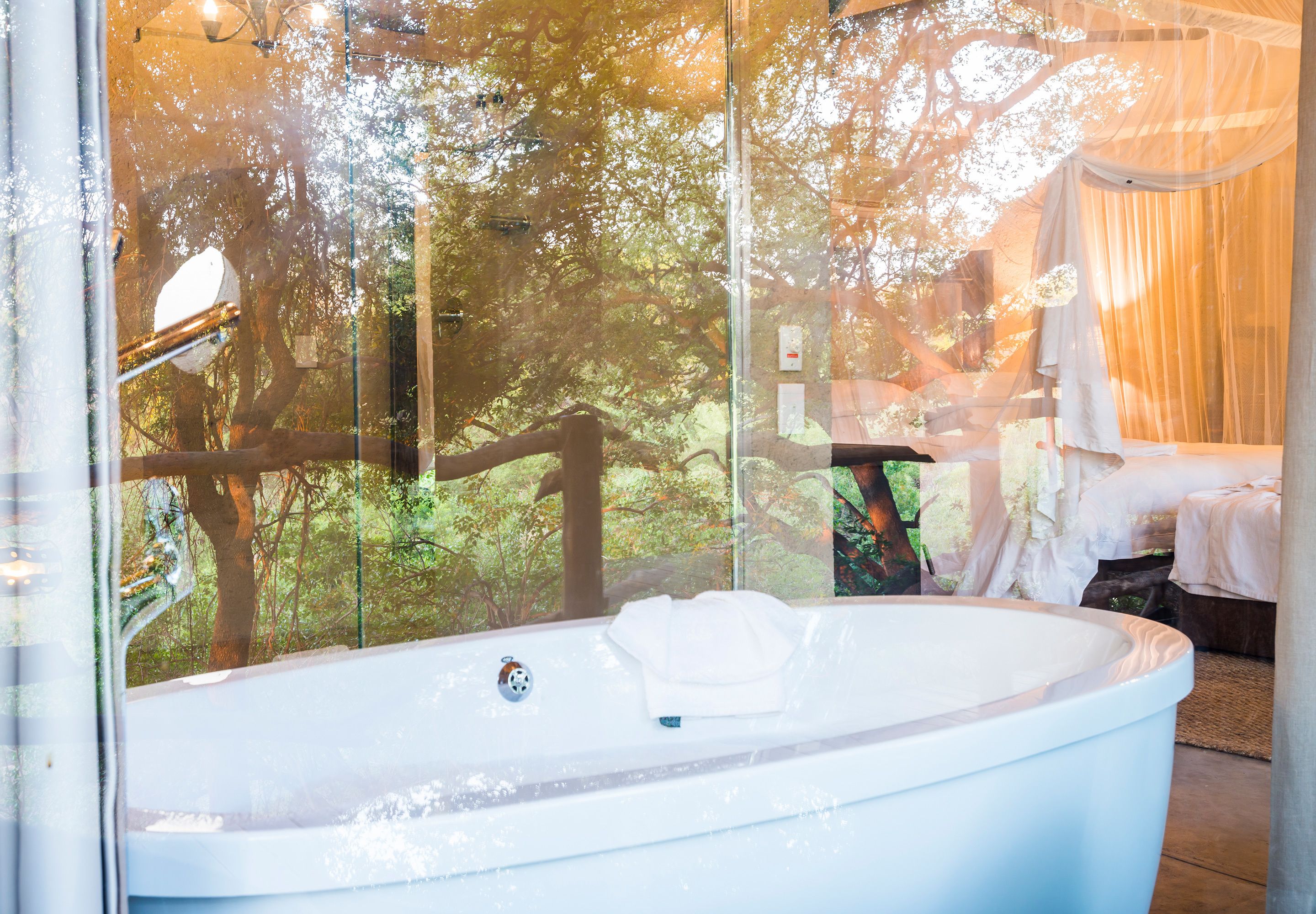 deep-soaking bathtub