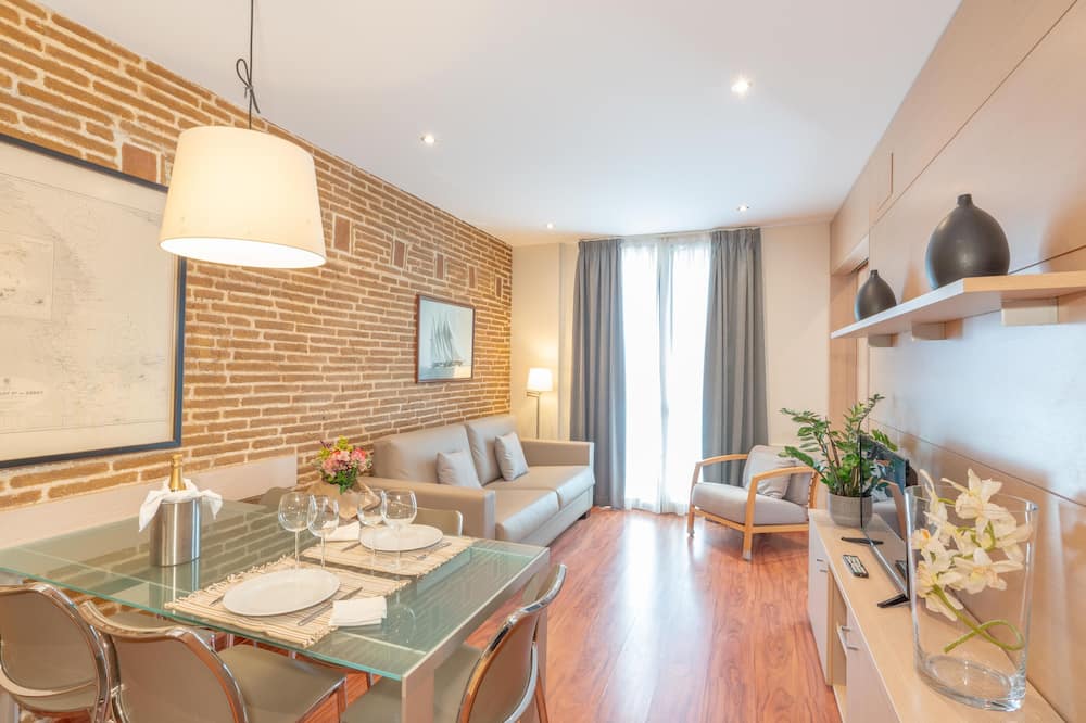Serennia Cest Apartamentos Arc de Triomf