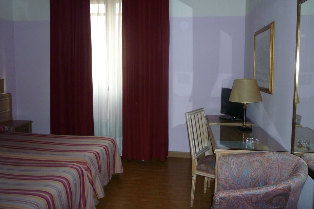 Standard Triple Room | Minibar, WiFi (free)