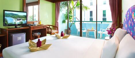 Deluxe Room | Premium bedding, minibar, desk, blackout curtains