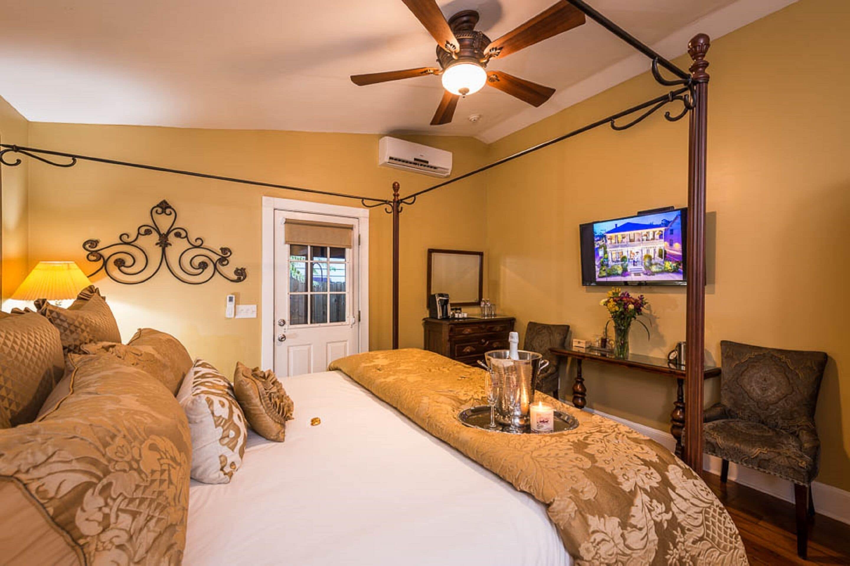 Gold Room - Premium in private Cottage (Adults 21+ Only) | Premium bedding, pillow-top beds, individually decorated