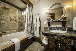 Premium kamer, 1 kingsize bed | Bubbelbad