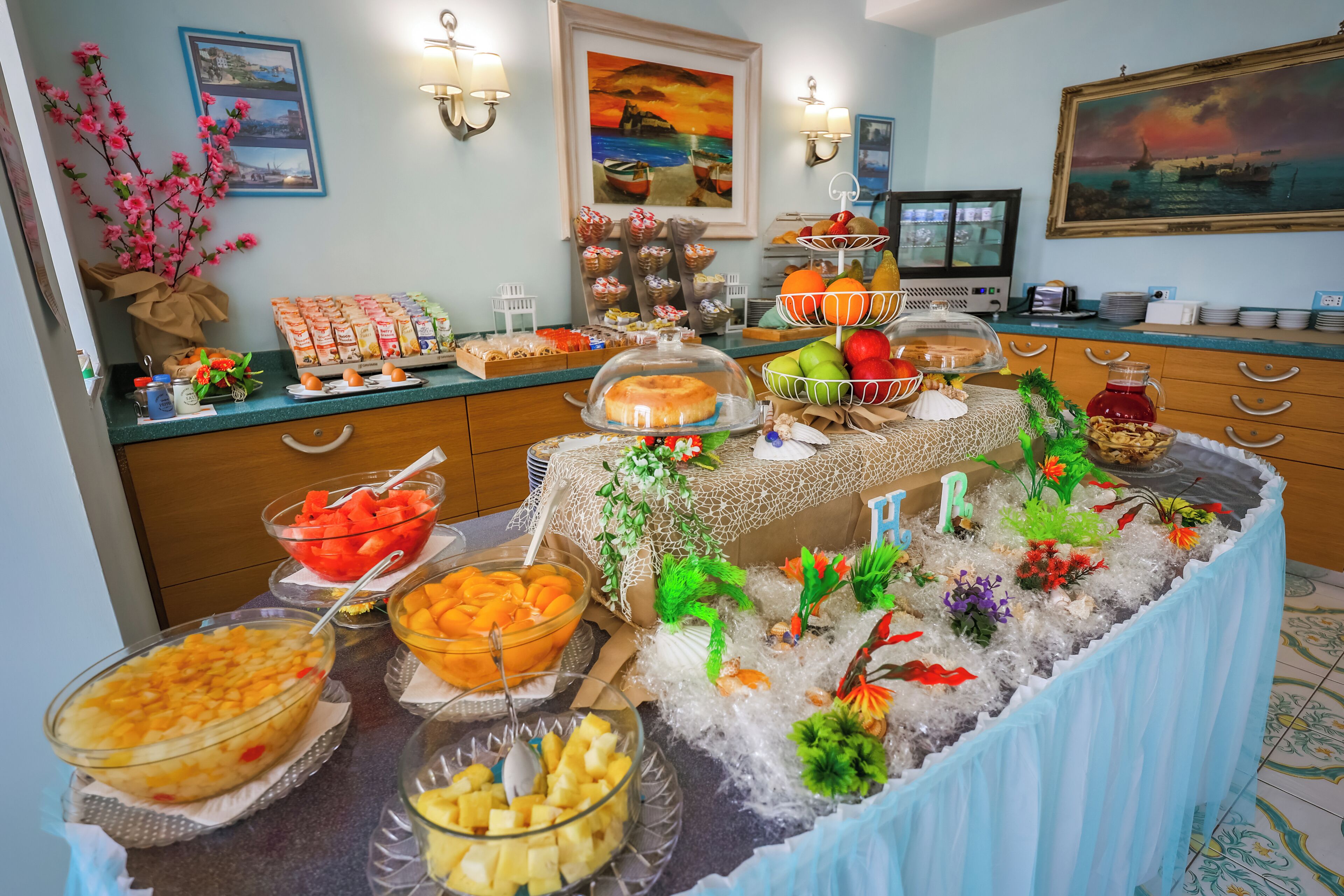 daily continental breakfast (eur 15 per person)