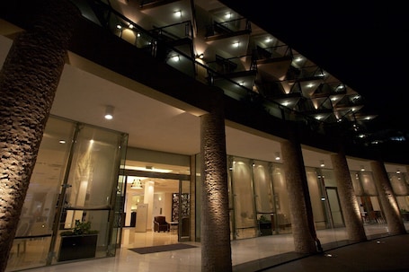Exterior. Plaza Hotel Catania