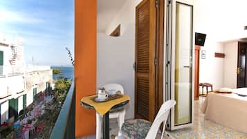 Classic-Doppel- oder -Zweibettzimmer, Meerblick | Balkon