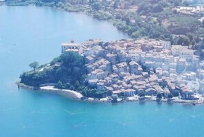 Aerial view - Hotel Massimino (Anguillara Sabazia)