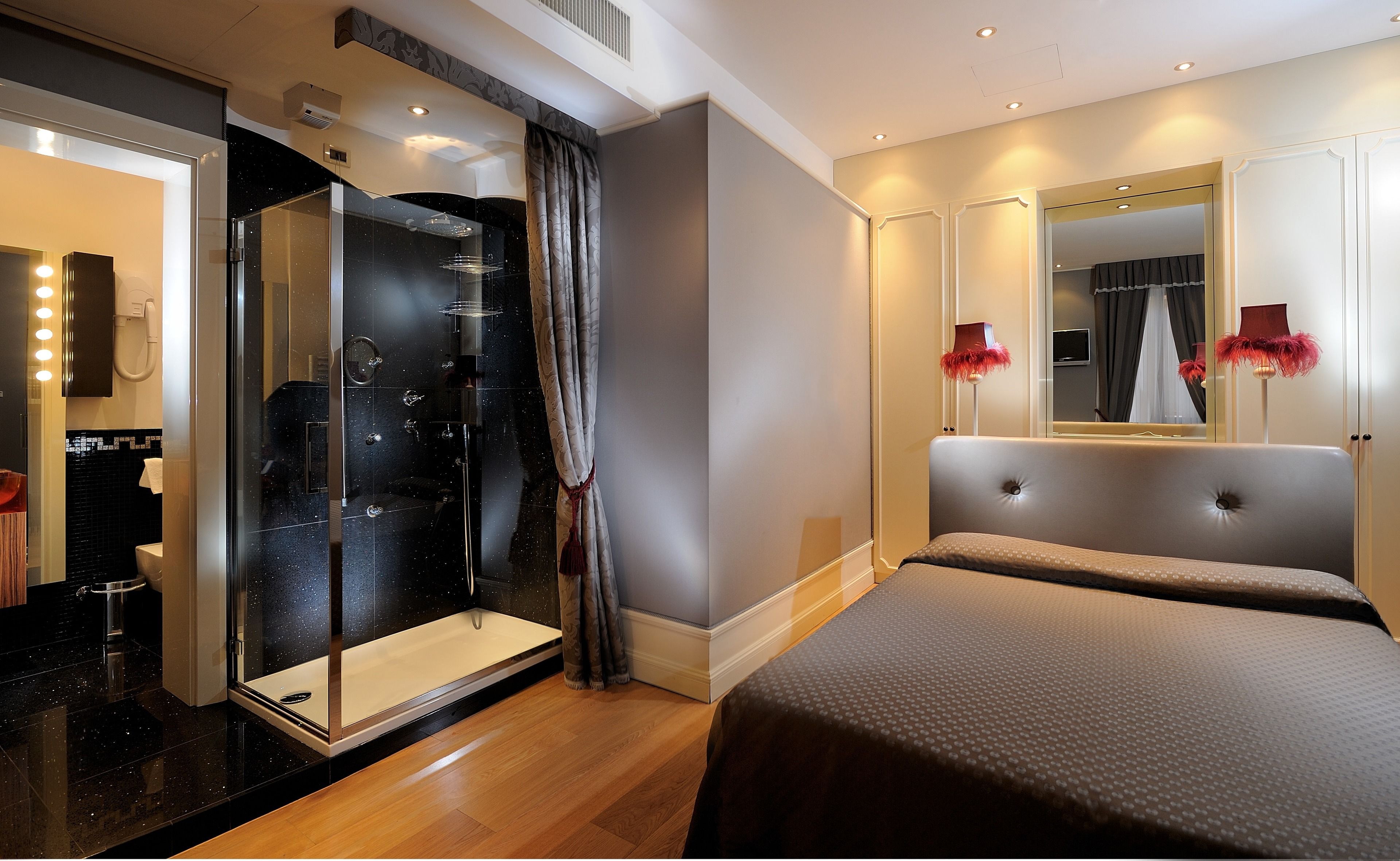 down duvets, minibar, in-room safe, desk