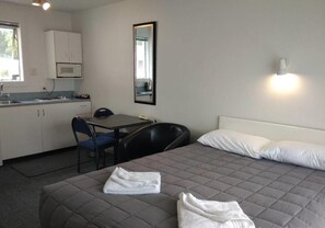 Room - Queens Park Motels (Invercargill)