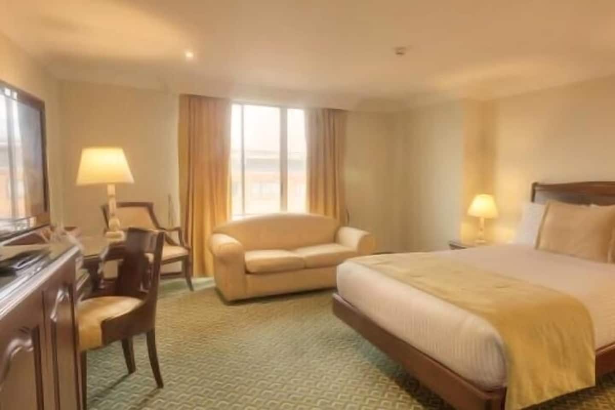 1 sovrum, sängtillbehör av högsta kvalitet och minibar
