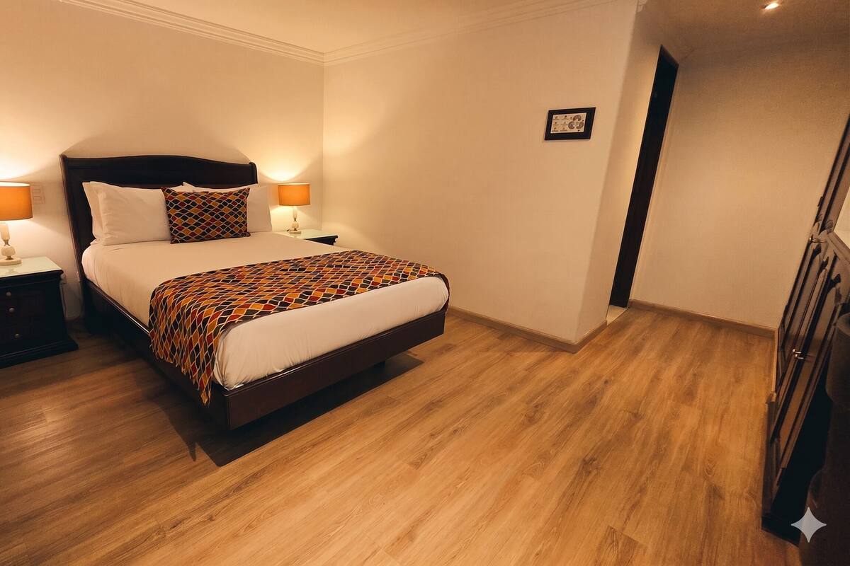 1 bedroom, premium bedding, minibar, in-room safe