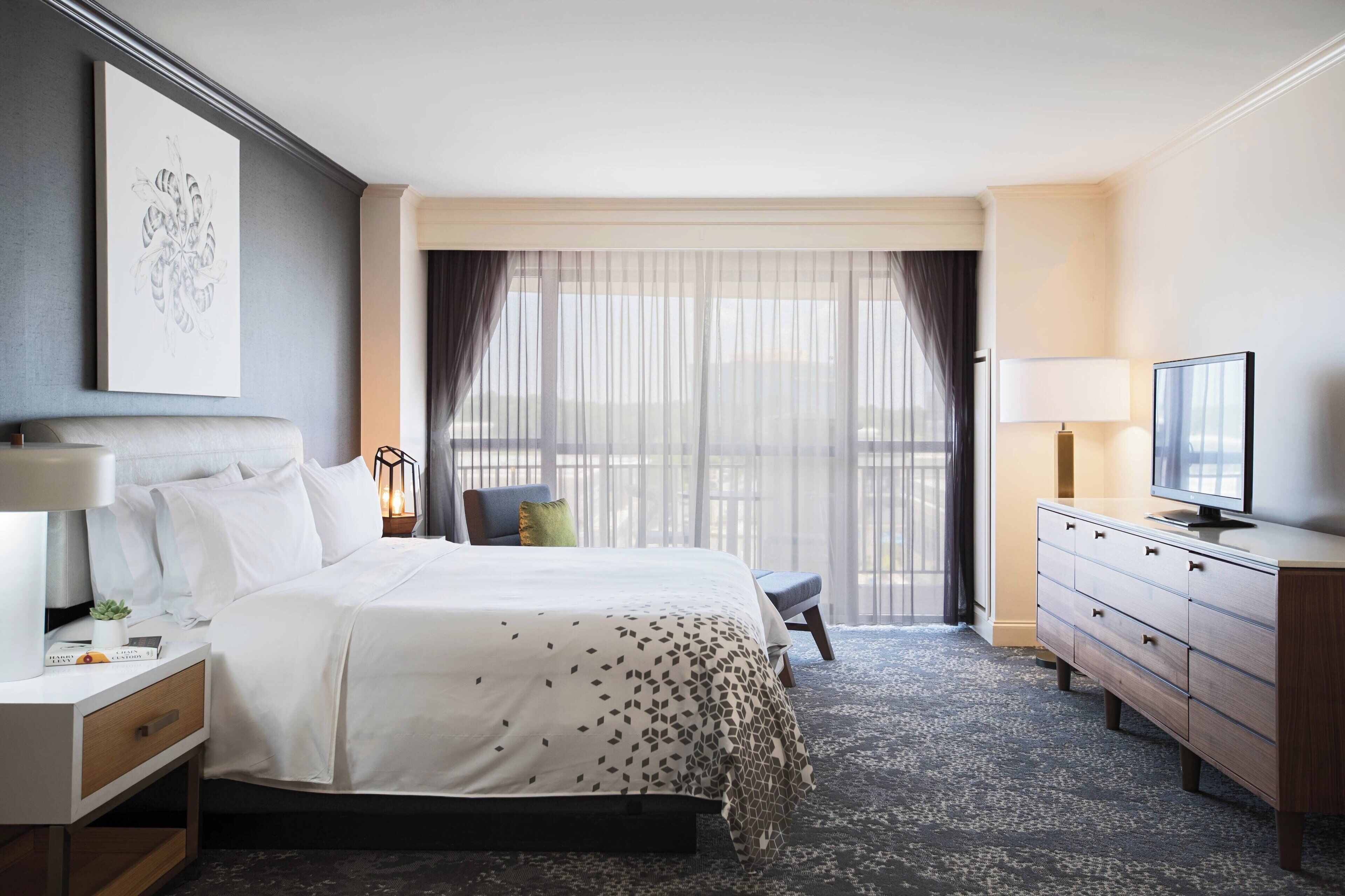 egyptian cotton sheets, premium bedding, pillow-top beds, in-room safe