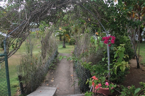 Daniella's Bungalows