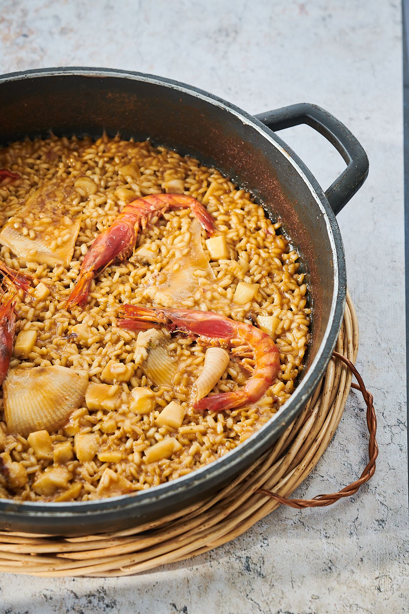 breakfast, lunch, dinner served; local cuisine