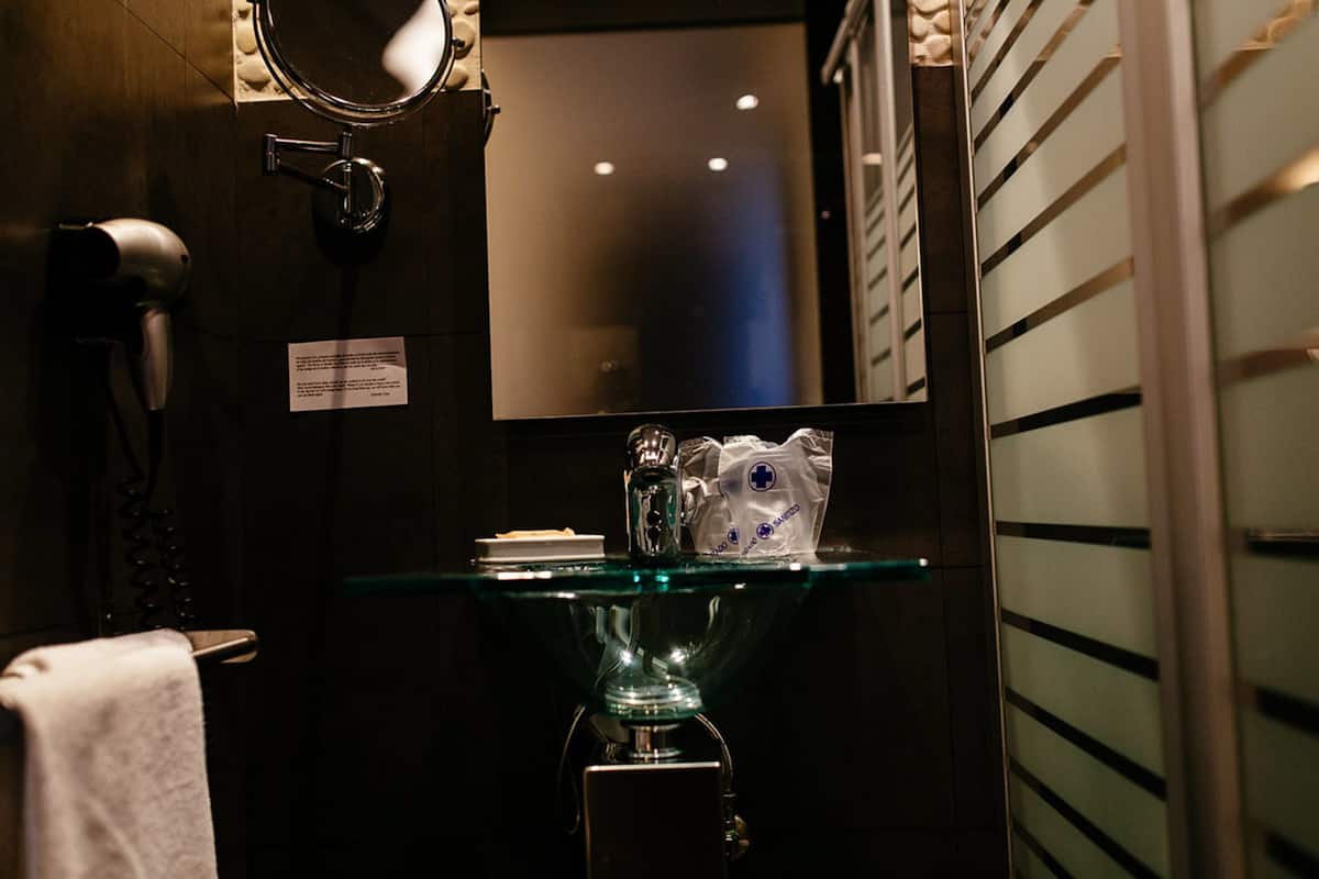 shower, free toiletries, hair dryer, towels