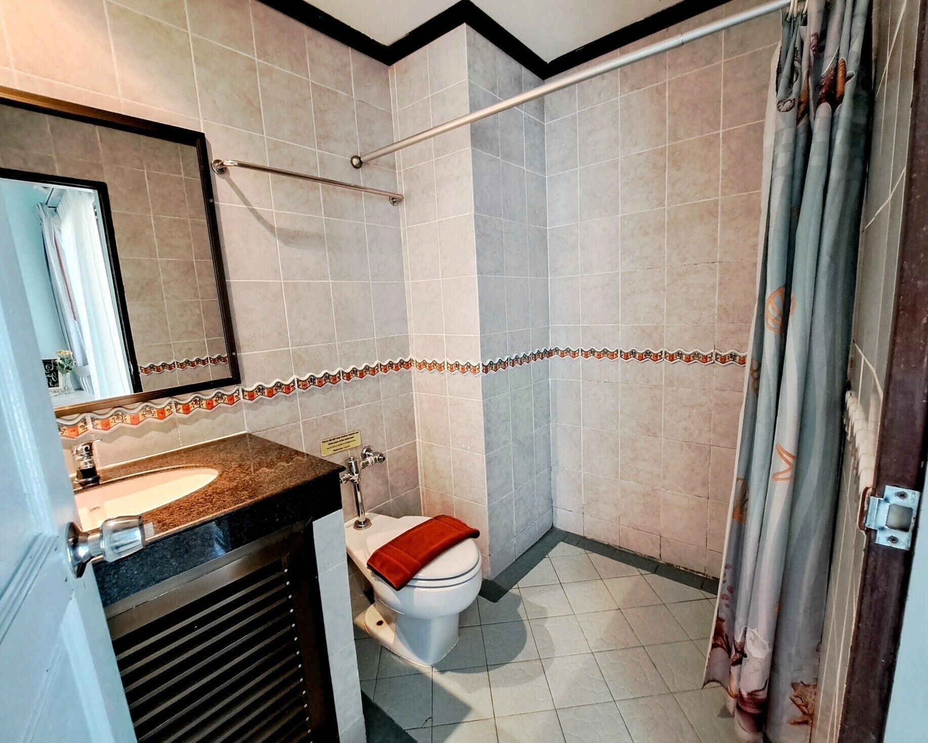 Foto - Thipurai City Hotel