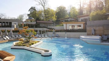 Una piscina techada