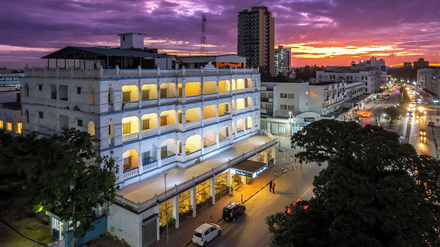Sentrim Castle Royal Hotel