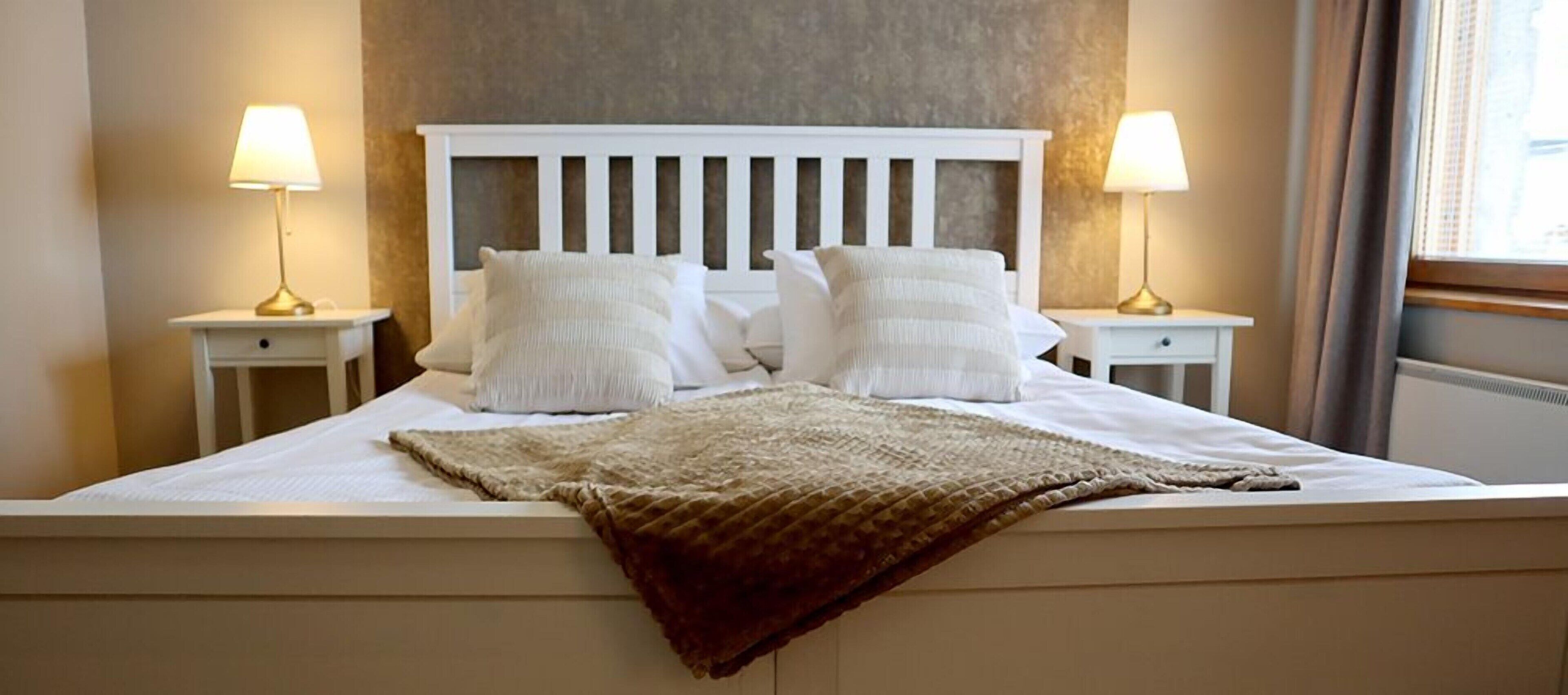Hypo-allergenic bedding, individually decorated, individually furnished