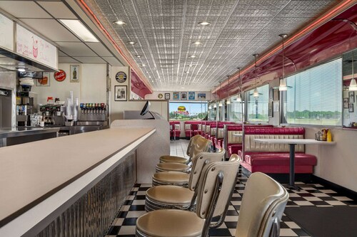 Baymont by Wyndham Fremont