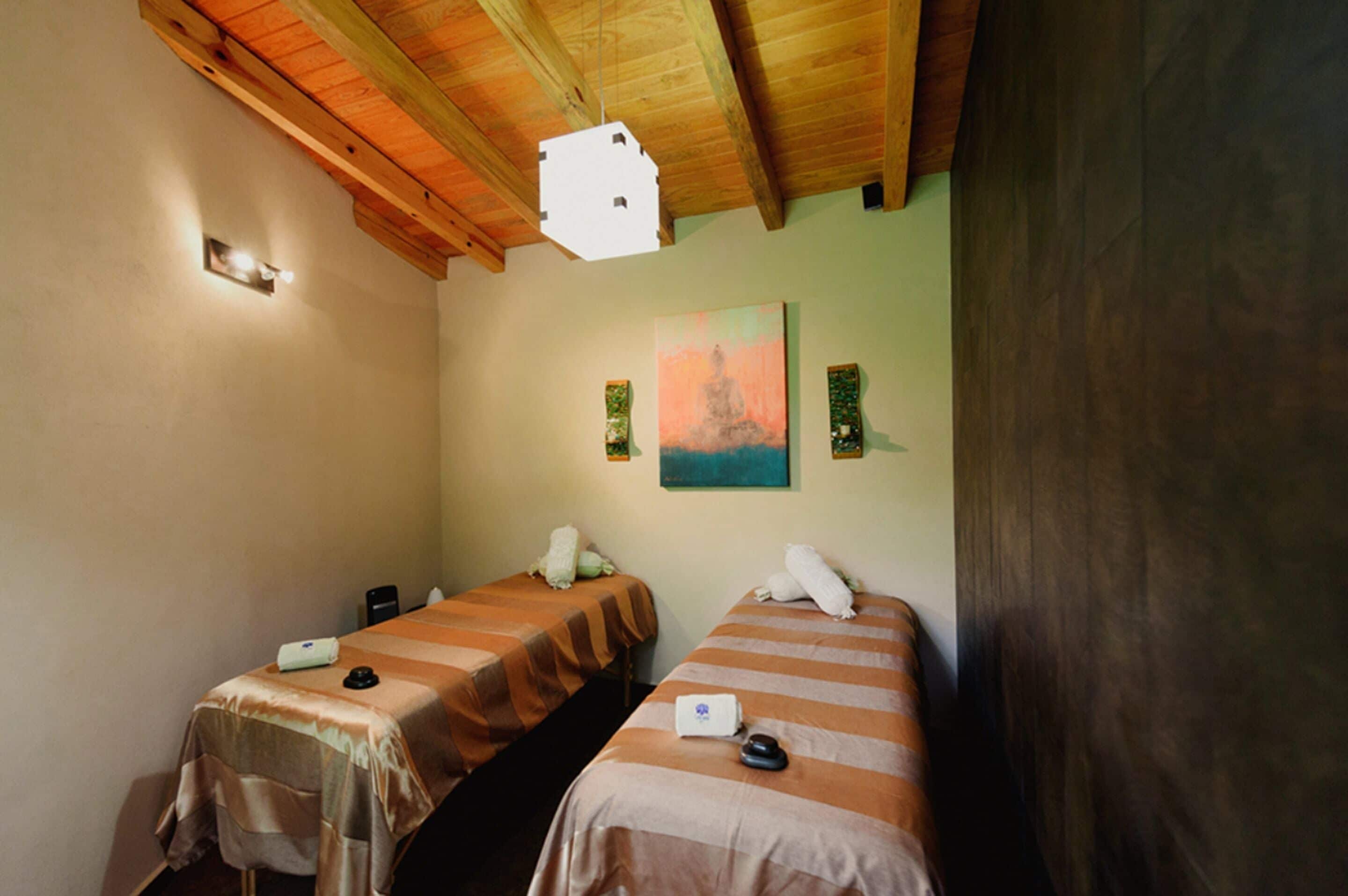 Salas de tratamiento para parejas, un sauna, tratamientos corporales