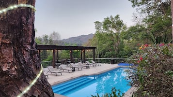 Alberca al aire libre